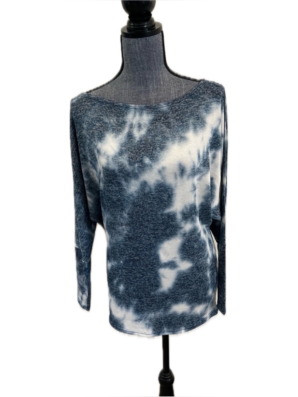 Vici Navy and White Tie-Dye Long Sleeve Top